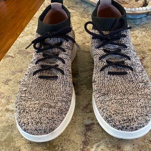 Fitflop tennis shoes